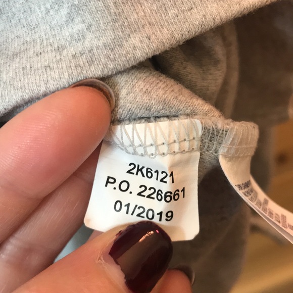 Vineyard Vines 1/4 Gray Snap Button Pullover Size XS - Picture 6 of 10